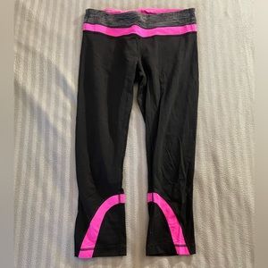 Black and pink Lululemon leggings! Size 8